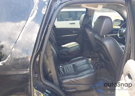 2008 Chevrolet Tahoe Ltz z USA, uszkodzony, nr VIN 1GNFK13078J214986